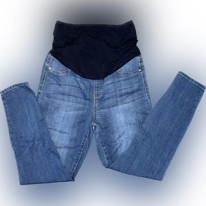 Maternity jeans size medium